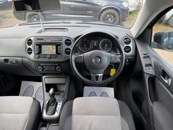 Volkswagen Tiguan 2.0 TDI BlueMotion Tech Match DSG 4WD Euro 5 (s/s) 5dr