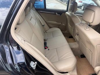 Mercedes-Benz C Class 1.8 C180 BlueEfficiency Elegance Auto Euro 5 5dr