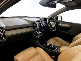 Volvo XC40 2.0 D3 Inscription Pro SUV 5dr Diesel Auto AWD Euro 6 (s/s) (150