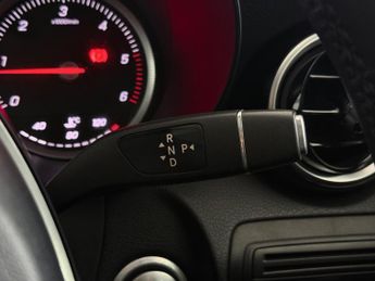 Mercedes-Benz GLC 2.1 GLC220d Urban Edition G-Tronic+ 4MATIC Euro 6 (s/s) 5dr