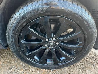 Land Rover Range Rover Velar 2.0 D180 R-Dynamic SE Auto 4WD Euro 6 (s/s) 5dr