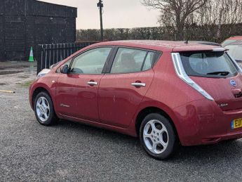 Nissan Leaf 30kWh Acenta Auto 5dr