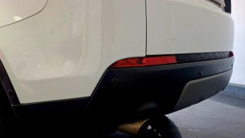 LAND ROVER DISCOVERY SPORT 2.0 TD4 HSE Luxury SUV 5dr Diesel Auto 4WD Euro 6 (s/s) (180 ps)