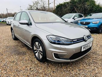 Volkswagen e-Golf 35.8kWh e-Golf Auto 5dr