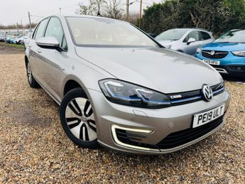 Volkswagen e-Golf 35.8kWh e-Golf Auto 5dr