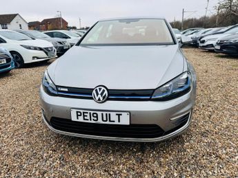 Volkswagen e-Golf 35.8kWh e-Golf Auto 5dr