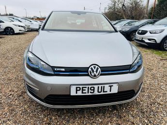 Volkswagen e-Golf 35.8kWh e-Golf Auto 5dr