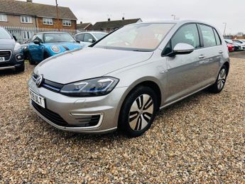 Volkswagen e-Golf 35.8kWh e-Golf Auto 5dr