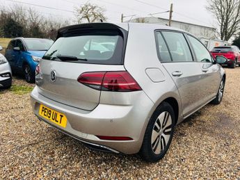 Volkswagen e-Golf 35.8kWh e-Golf Auto 5dr
