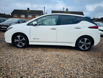 Nissan Leaf 40kWh N-Connecta Auto 5dr