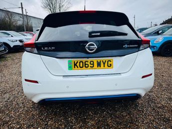 Nissan Leaf 40kWh N-Connecta Auto 5dr
