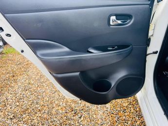 Nissan Leaf 40kWh N-Connecta Auto 5dr