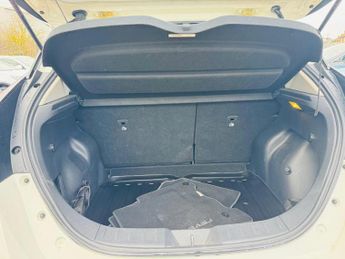 Nissan Leaf 40kWh N-Connecta Auto 5dr