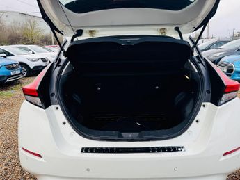 Nissan Leaf 40kWh N-Connecta Auto 5dr