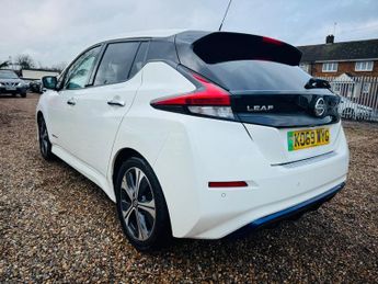 Nissan Leaf 40kWh N-Connecta Auto 5dr