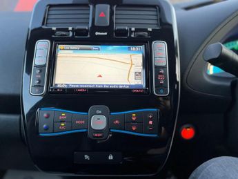 Nissan Leaf 24kWh Tekna Auto 5dr