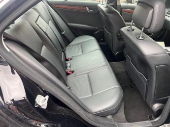 Mercedes-Benz C Class 2.1 C220 CDI BlueEfficiency Elegance Auto Euro 5 4dr