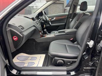 Mercedes-Benz C Class 2.1 C220 CDI BlueEfficiency Elegance Auto Euro 5 4dr