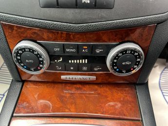 Mercedes-Benz C Class 2.1 C220 CDI BlueEfficiency Elegance Auto Euro 5 4dr