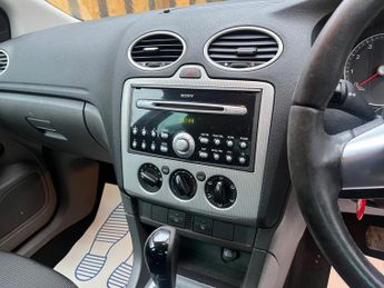 Ford Focus 2.0 Titanium 5dr