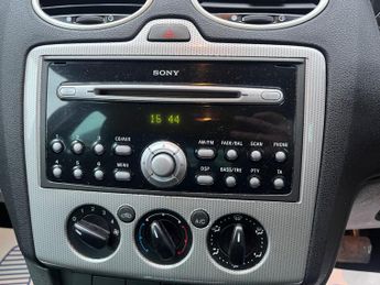 Ford Focus 2.0 Titanium 5dr