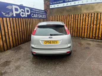 Ford Focus 2.0 Titanium 5dr