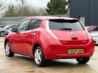 Nissan Leaf 24kWh Acenta Auto 5dr