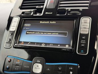 Nissan Leaf 24kWh Acenta Auto 5dr