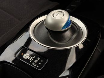 Nissan Leaf 24kWh Acenta Auto 5dr
