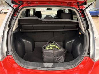 Nissan Leaf 24kWh Acenta Auto 5dr