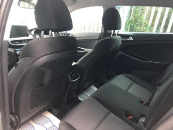 Hyundai TUCSON 1.6 CRDi MHEV SE Nav DCT Euro 6 (s/s) 5dr