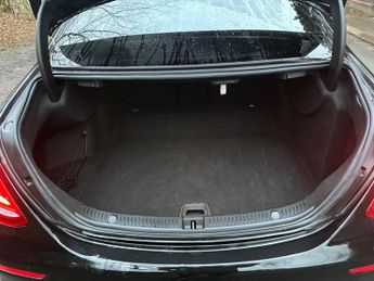 Mercedes-Benz E Class 2.0 E220d AMG Line Edition G-Tronic+ Euro 6 (s/s) 4dr