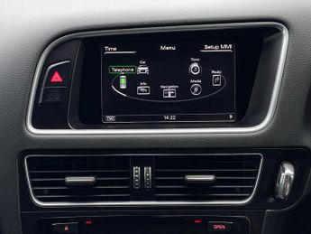 Audi Q5 2.0 TDI S line Plus SUV 5dr Diesel S Tronic quattro Euro 5 (s/s)