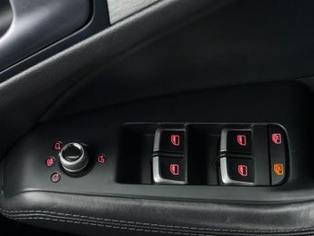 Audi Q5 2.0 TDI S line Plus SUV 5dr Diesel S Tronic quattro Euro 5 (s/s)