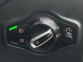 Audi Q5 2.0 TDI S line Plus SUV 5dr Diesel S Tronic quattro Euro 5 (s/s)