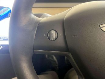 Tesla Model 3 (Dual Motor) Performance Saloon 4dr Electric Auto 4WDE (Performa