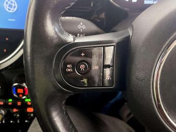 MINI Electric Hatch Cooper SE 32.6kWh Level 2 Hatchback 3dr Electric Auto (184 ps)