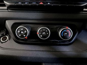 Renault Trafic 2.0 dCi Blue SL28 Business+ Panel Van 5dr Diesel Manual L1 H1 Eu