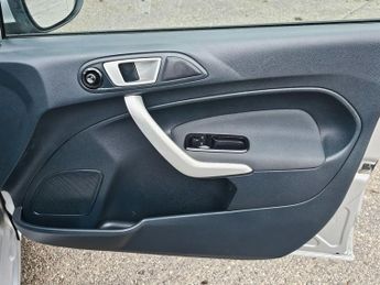 Ford Fiesta 1.4 TDCi DPF Zetec 5dr