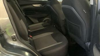 Nissan Qashqai 1.2 DIG-T N-Connecta XTRON Euro 6 (s/s) 5dr