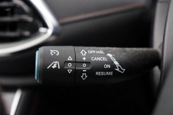 MG MG HS 1.5 T-GDI 16.6kWh Exclusive Auto Euro 6 (s/s) 5dr