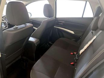 Suzuki SX4 S-Cross 1.0 Boosterjet SZ-T SUV 5dr Petrol Auto Euro 6 (111 ps)