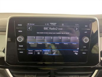 Volkswagen T-Roc 1.5 TSI R-Line SUV 5dr Petrol Manual Euro 6 (s/s) (150 ps)
