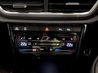 Volkswagen T-Roc 1.5 TSI R-Line SUV 5dr Petrol Manual Euro 6 (s/s) (150 ps)