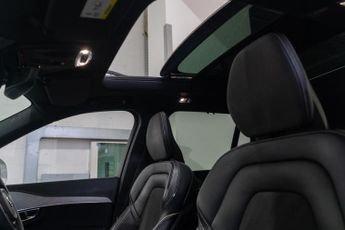 Volvo XC90 2.0 D5 PowerPulse R-Design Pro Auto 4WD Euro 6 (s/s) 5dr