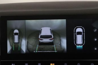 MG MG5 61.1kWh Trophy Long Range Auto 5dr