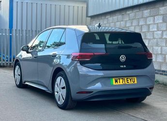 Volkswagen ID.3 Pro Performance 58kWh Life Auto 5dr