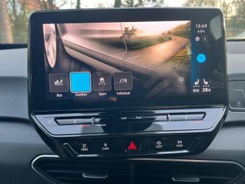 Volkswagen ID.3 Pro Performance 58kWh Life Auto 5dr