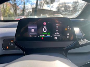 Volkswagen ID.3 Pro Performance 58kWh Life Auto 5dr