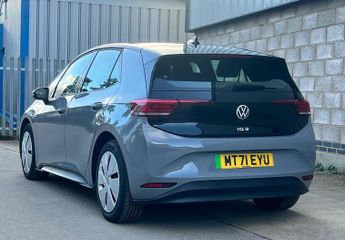 Volkswagen ID.3 Pro Performance 58kWh Life Auto 5dr